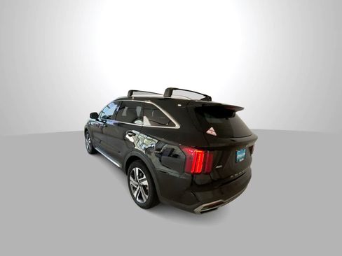 Used 2022 Kia Sorento SX w/ Panoramic Sunroof Package AWD/4WD image 6
