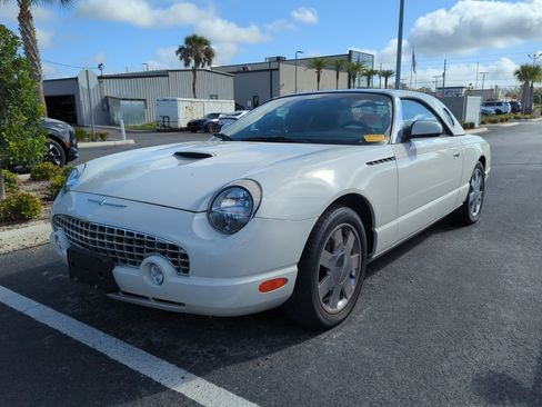 Used 2002 Ford Thunderbird image 4