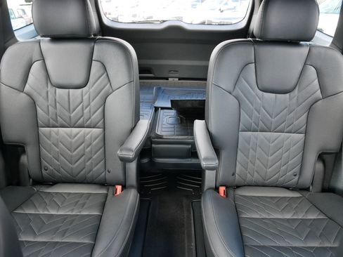 Used 2025 Kia Telluride EX X-Line AWD/4WD image 13