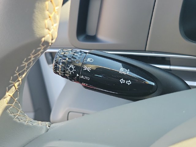 Certified 2026 Hyundai Elantra Sport FWD image 13
