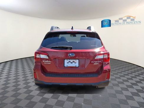 Used 2017 Subaru Outback 3.6R Limited AWD/4WD image 5