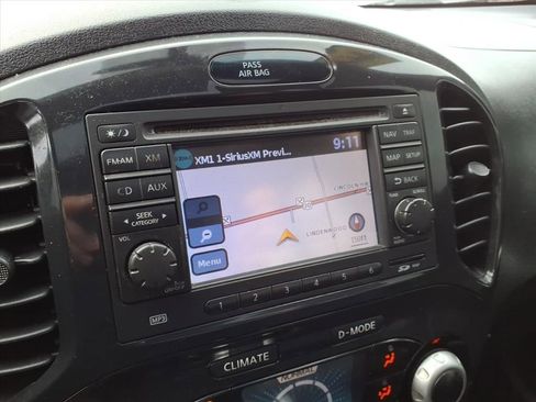 Used 2013 Nissan Juke SL w/ Midnight Edition image 18