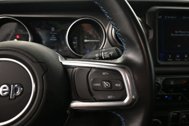 Used 2022 Jeep Wrangler Unlimited Rubicon 4xe AWD/4WD image 16