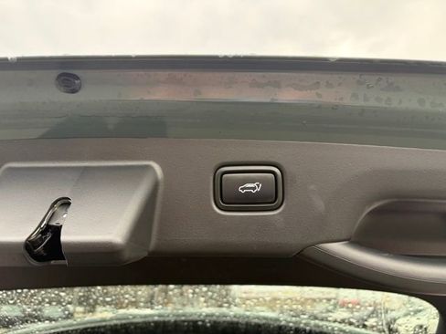 Certified 2023 Kia Niro Wave w/ Wave Preserve Package image 25