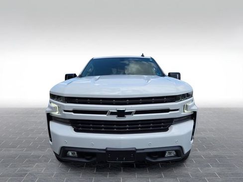 Used 2021 Chevrolet Silverado 1500 RST w/ Convenience Package II AWD/4WD image 2