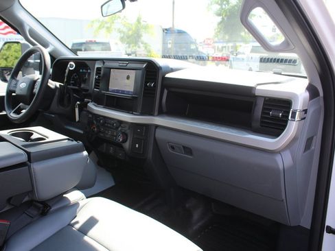 Used 2025 Ford F250 XL w/ XL Off-Road Package AWD/4WD image 22