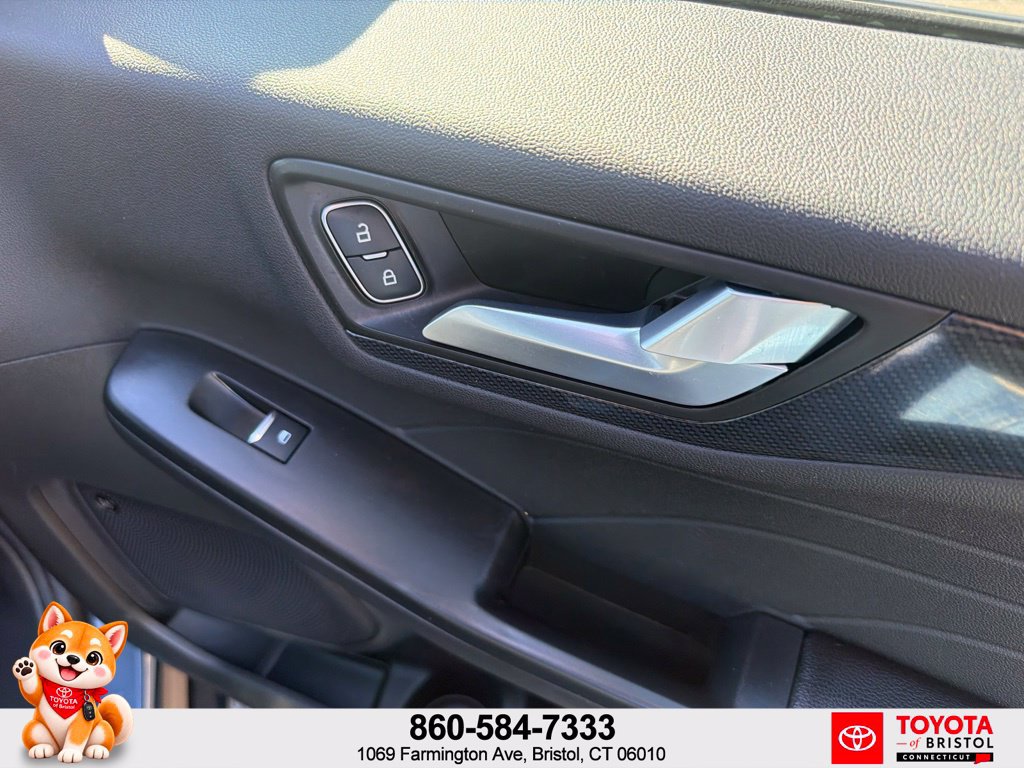Used 2024 Ford Escape ST-Line Select w/ Tech Pack #2 AWD/4WD image 39