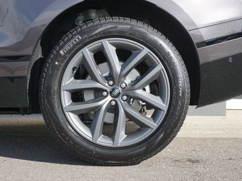 New 2026 Land Rover Range Rover Velar Dynamic SE AWD/4WD image 32