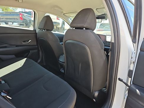 Used 2024 Hyundai Elantra SEL FWD image 25