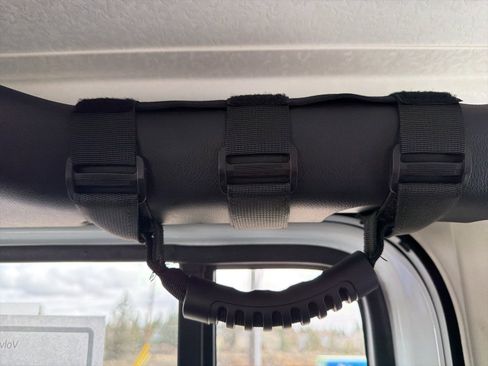 Used 2021 Jeep Gladiator Overland w/ Trailer Tow Package image 79