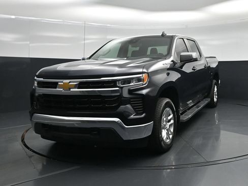Used 2023 Chevrolet Silverado 1500 LT AWD/4WD image 51