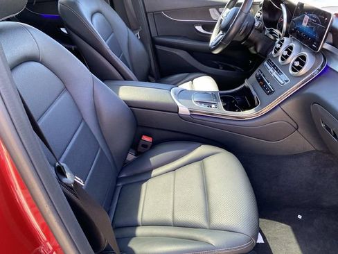 Used 2021 Mercedes-Benz GLC 300 4MATIC image 24