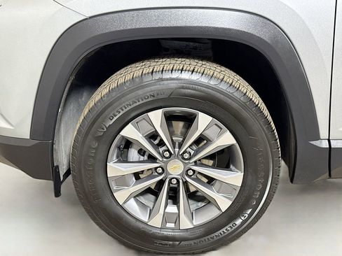 Certified 2025 Chevrolet Equinox LT w/ Convenience Package II image 29