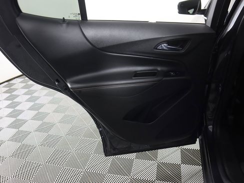 Used 2022 Chevrolet Equinox Premier image 24