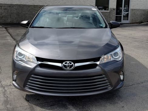 Used 2016 Toyota Camry LE image 2