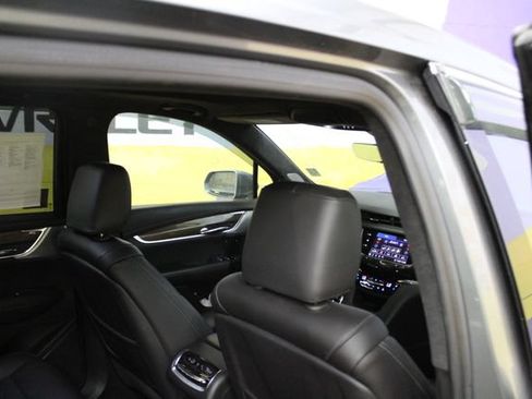 Used 2020 Cadillac XT6 Premium Luxury w/ Platinum Package AWD/4WD image 10