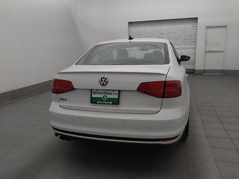 Used 2018 Volkswagen Jetta GLI FWD image 7