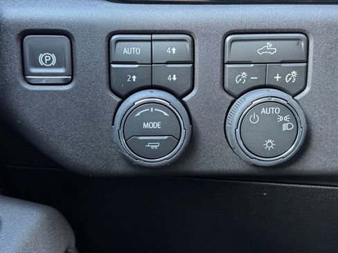 New 2026 Chevrolet Silverado 1500 LT AWD/4WD image 26