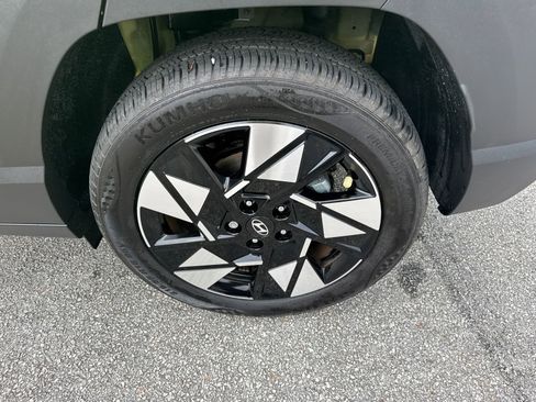 Used 2024 Hyundai Kona SEL w/ Convenience Package image 19