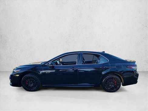 Used 2024 Toyota Camry SE image 7