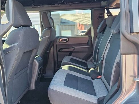 Used 2022 Ford Bronco Big Bend image 7