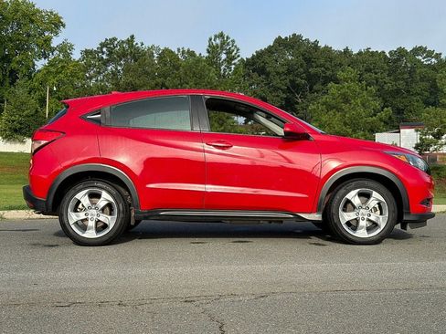 Used 2016 Honda HR-V LX image 2