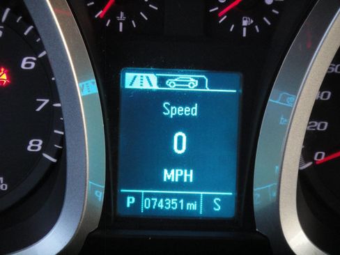 Used 2017 Chevrolet Equinox LS image 15