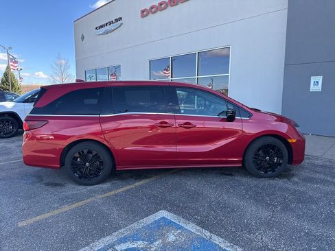 Used 2025 Honda Odyssey Sport-L image 2