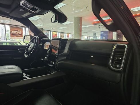 Used 2020 RAM 1500 Laramie w/ Sport Appearance Package AWD/4WD image 13