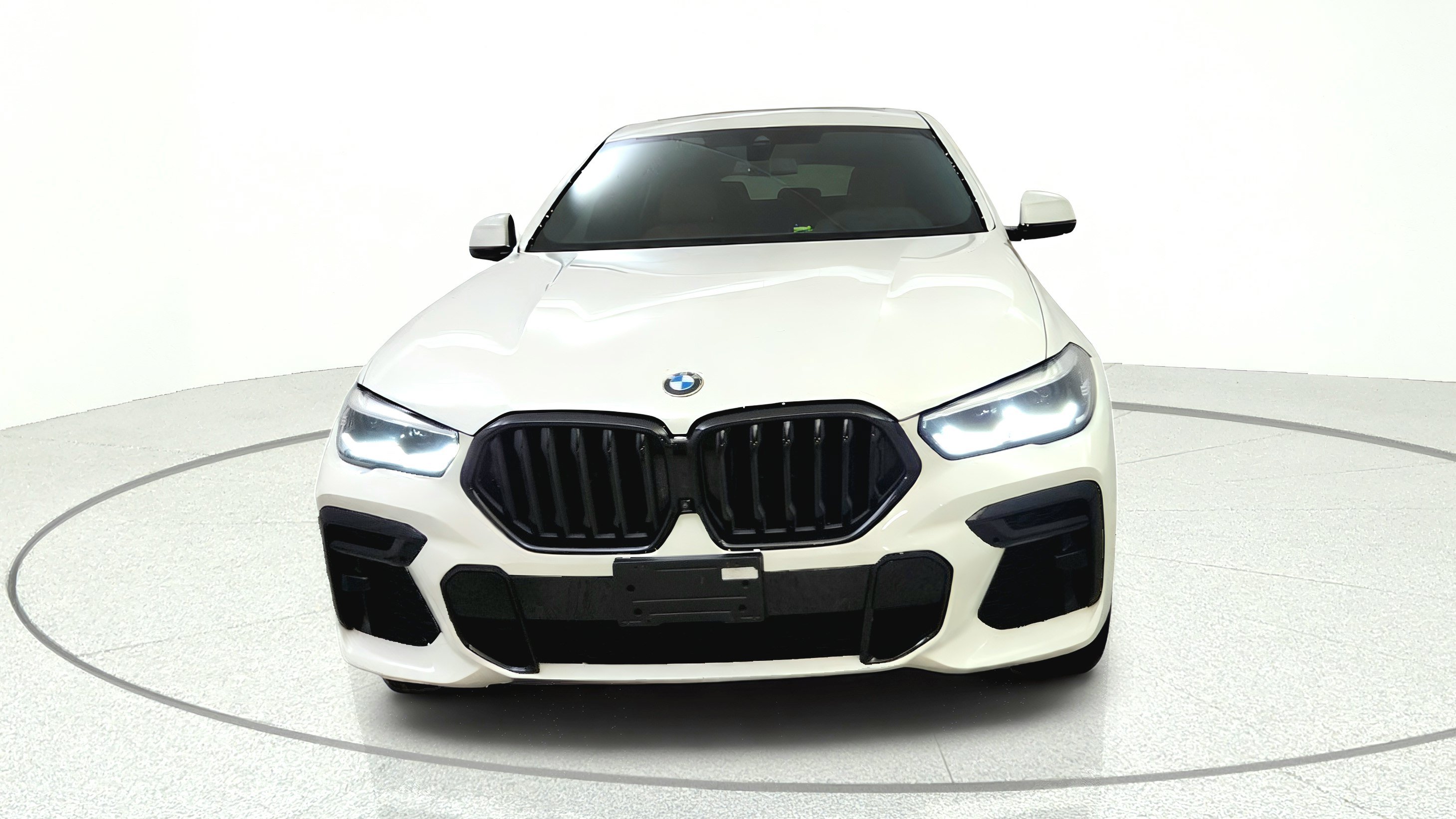 Used 2022 BMW X6 xDrive40i w/ M Sport Package AWD/4WD image 2
