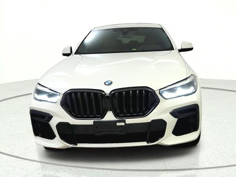 Used 2022 BMW X6 xDrive40i w/ M Sport Package AWD/4WD image 2