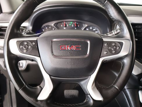 Used 2023 GMC Acadia SLT AWD/4WD image 3