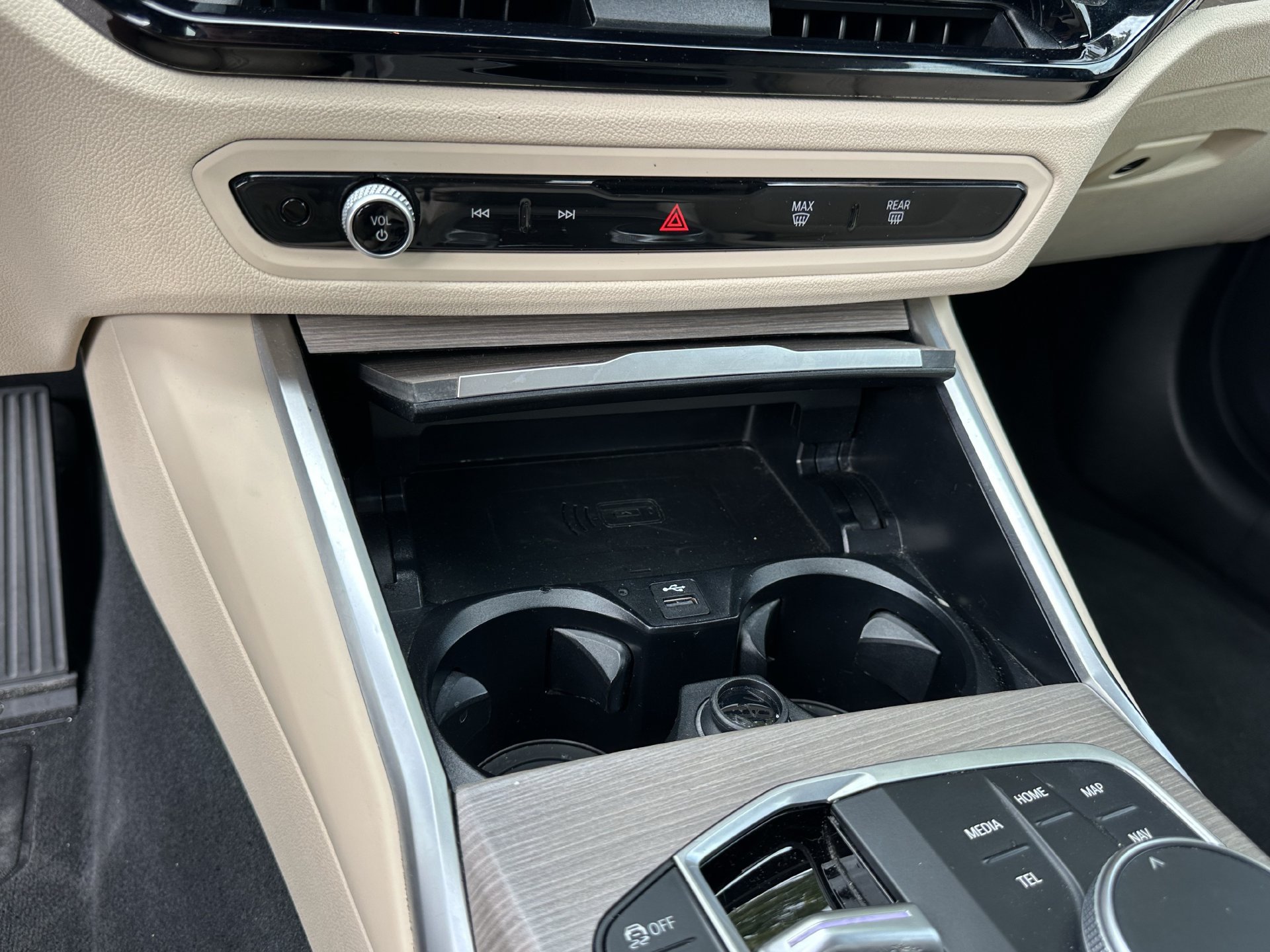 Certified 2025 BMW 330i Sedan RWD image 32