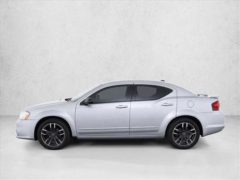 Used 2011 Dodge Avenger Express FWD image 4
