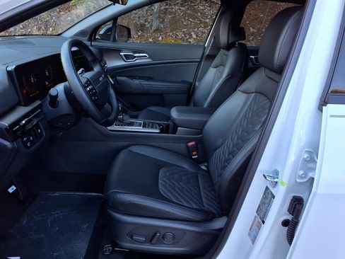 New 2026 Kia Sportage X-Line w/ X-Line Premium Package AWD/4WD image 5