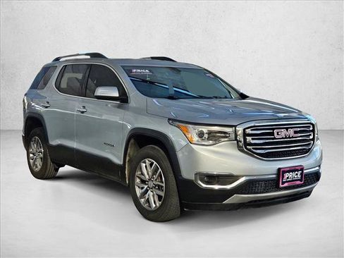 Used 2017 GMC Acadia SLE w/ Driver Alert Package I FWD image 3