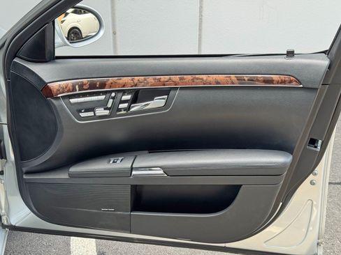 Used 2007 Mercedes-Benz S 550 image 39