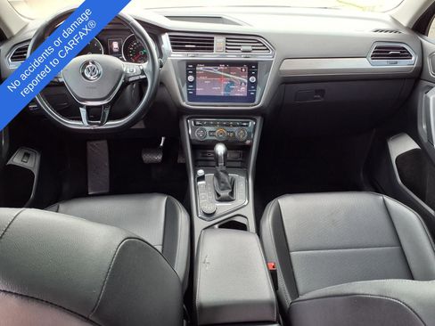 Used 2018 Volkswagen Tiguan SEL AWD/4WD image 14