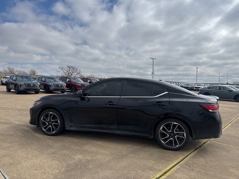 Certified 2025 Nissan Sentra SR w/ SR Premium Package image 13
