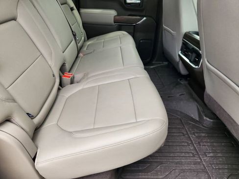 Used 2022 GMC Sierra 1500 SLT AWD/4WD image 30