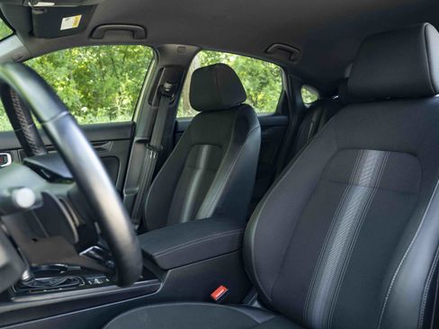 Used 2025 Honda Civic Sport image 17