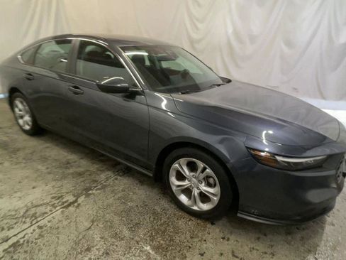 Used 2023 Honda Accord LX image 2