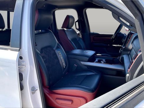 Certified 2025 RAM 2500 Big Horn AWD/4WD image 9