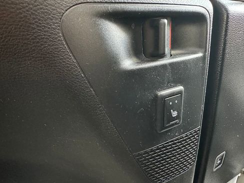 Certified 2023 Chrysler Pacifica Limited FWD image 29