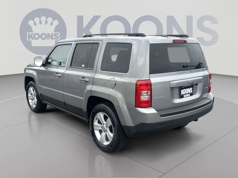 Used 2014 Jeep Patriot Latitude w/ Sun/Sound Group AWD/4WD image 8