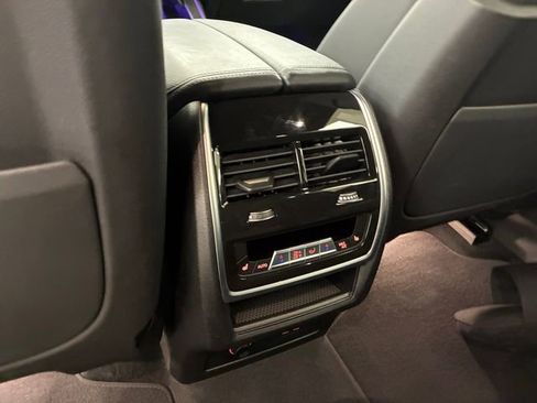 Used 2022 BMW X7 xDrive40i w/ Executive Package AWD/4WD image 19