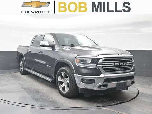 Used 2019 RAM 1500 Laramie AWD/4WD image 1