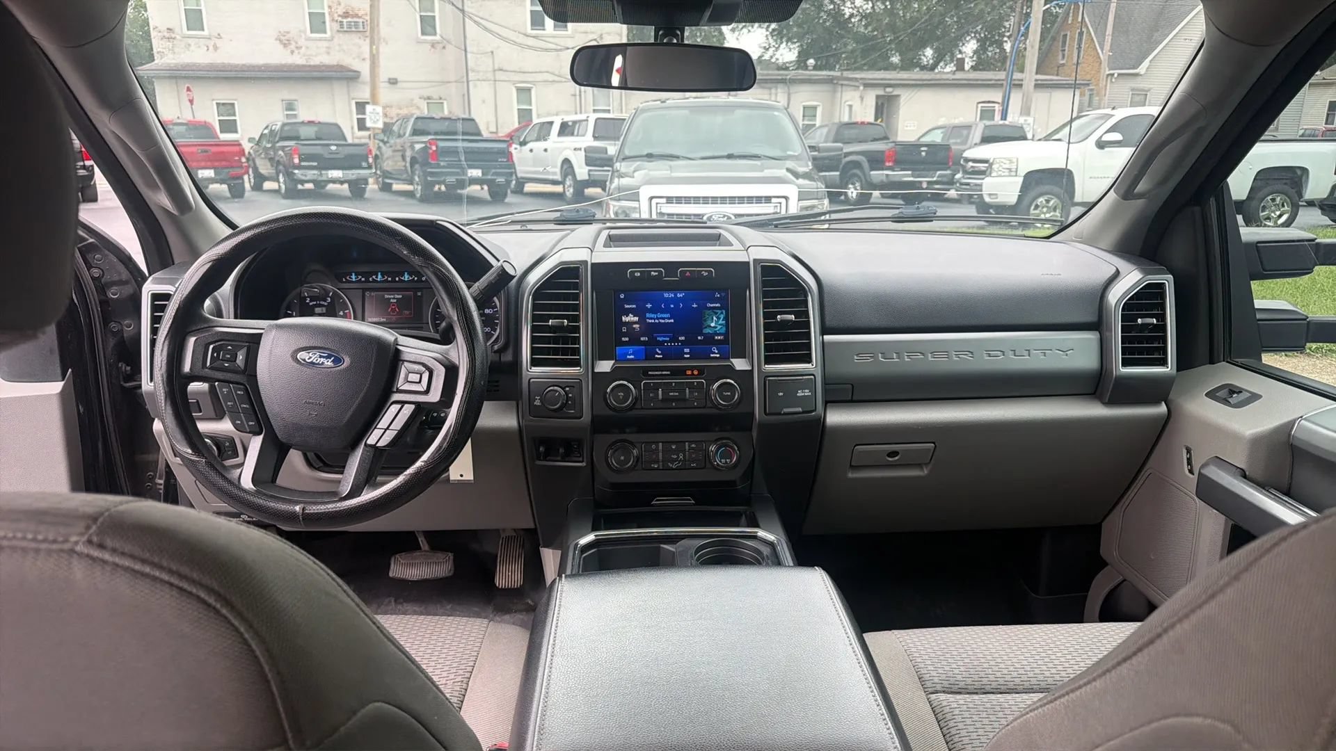 Used 2021 Ford F250 XLT w/ XLT Premium Package AWD/4WD image 11