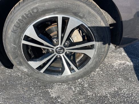 Certified 2023 Nissan Sentra SV image 26