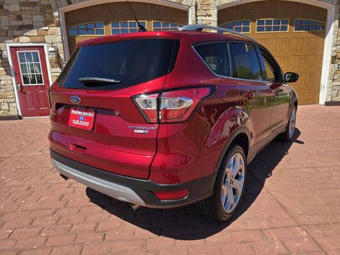 Used 2018 Ford Escape Titanium w/ Ford Safe & Smart Package AWD/4WD image 3